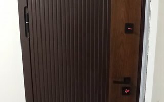 входная одностворчатая дверь с МДФ ПВХ